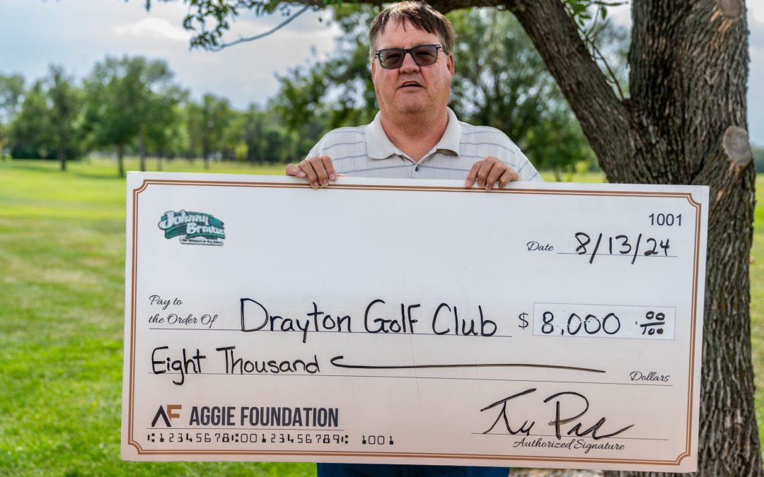 $8,000 donation to Drayton Golf Club!