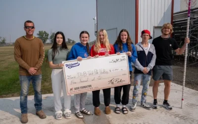 $4,000 Donated to Des Lacs-Burlington High School