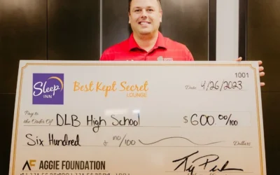 $600 Donated to Des Lacs-Burlington High School