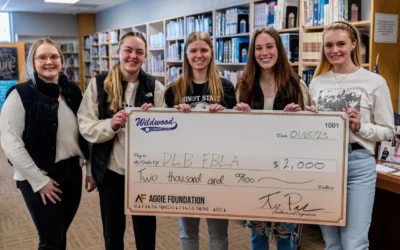 $2,000 Donated to Des Lacs Burlington School District